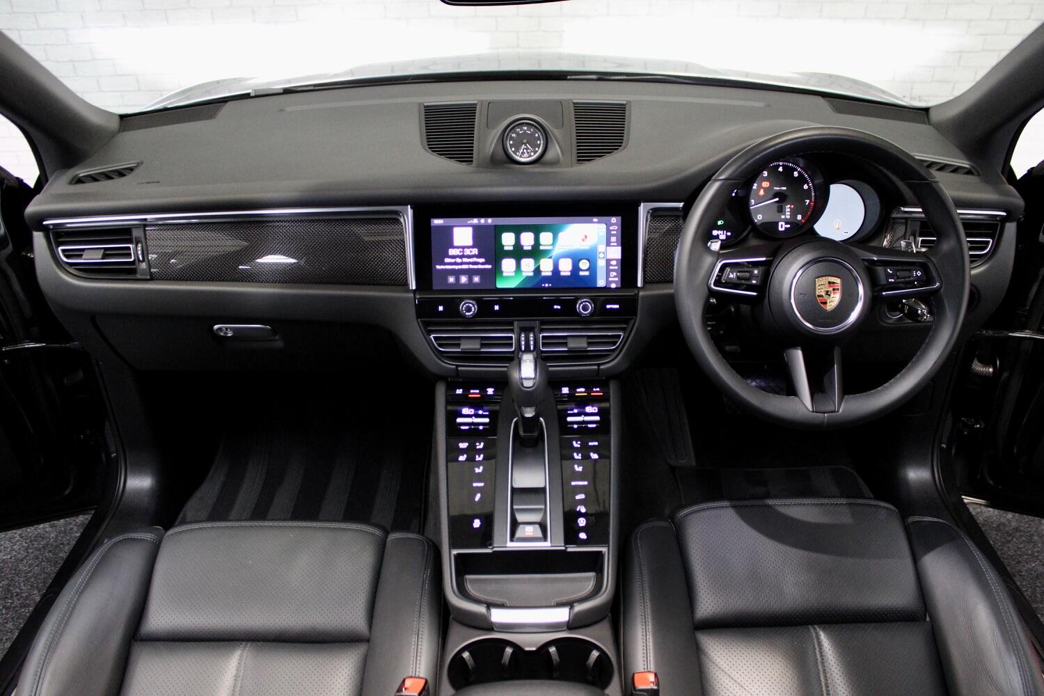 Used Porsche Macan 2022 for sale - 76762133: Photo 3