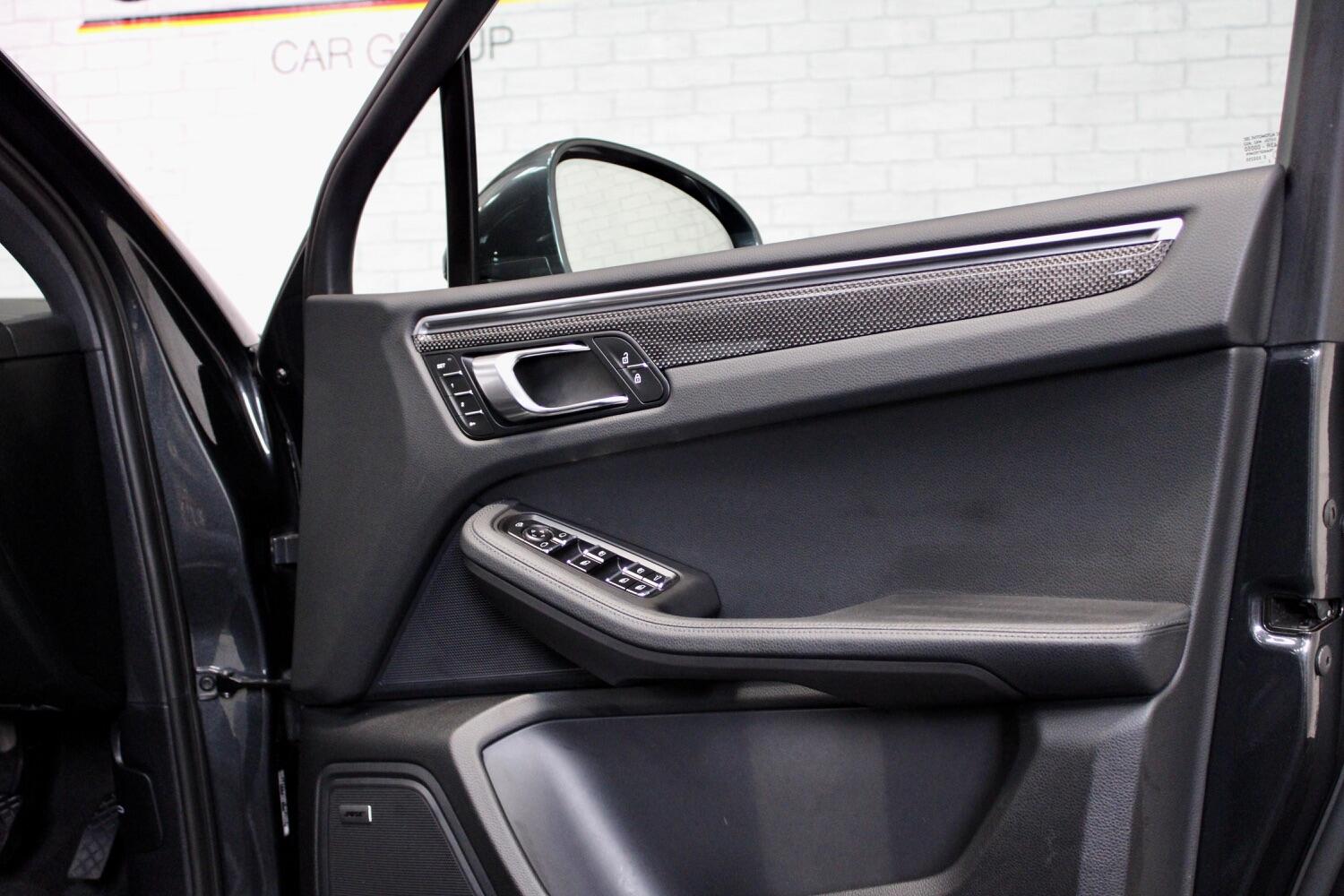 Used Porsche Macan 2022 for sale - 76762133: Photo 34