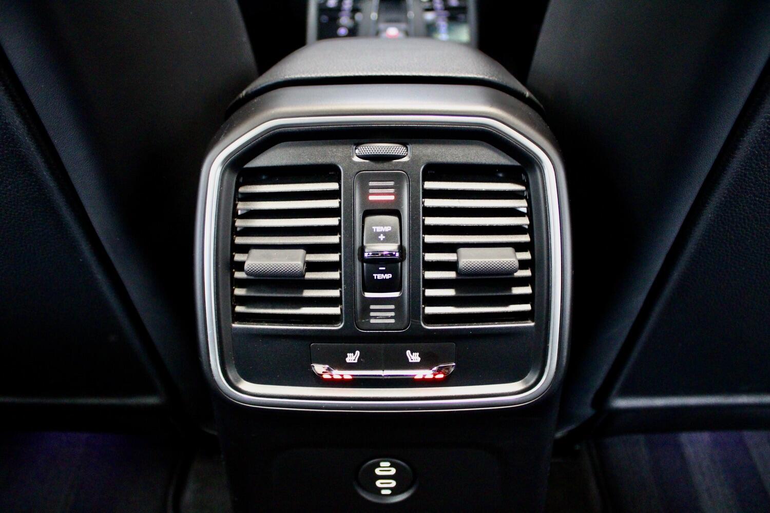 Used Porsche Macan 2022 for sale - 76762133: Photo 41