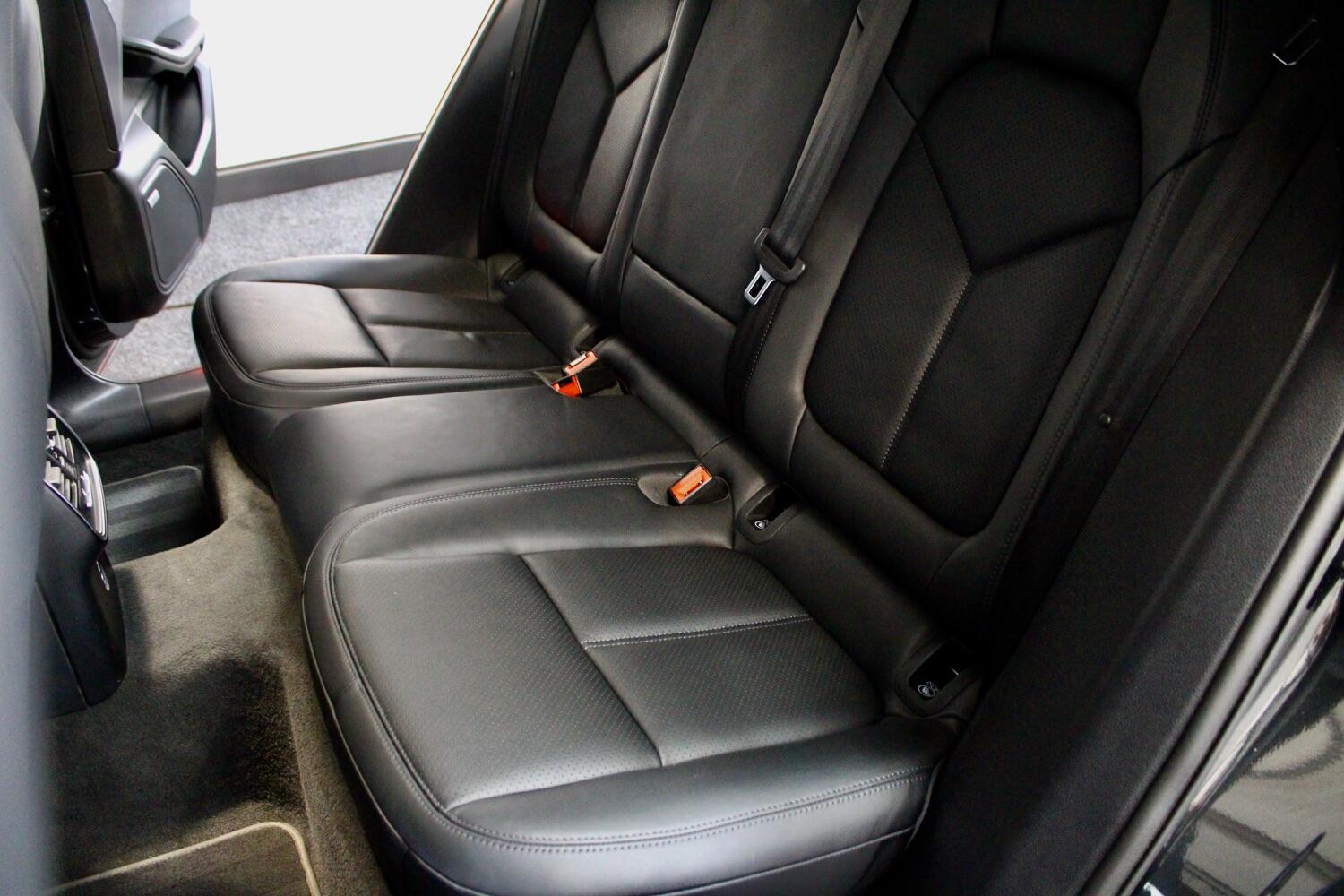 Used Porsche Macan 2022 for sale - 76762133: Photo 44