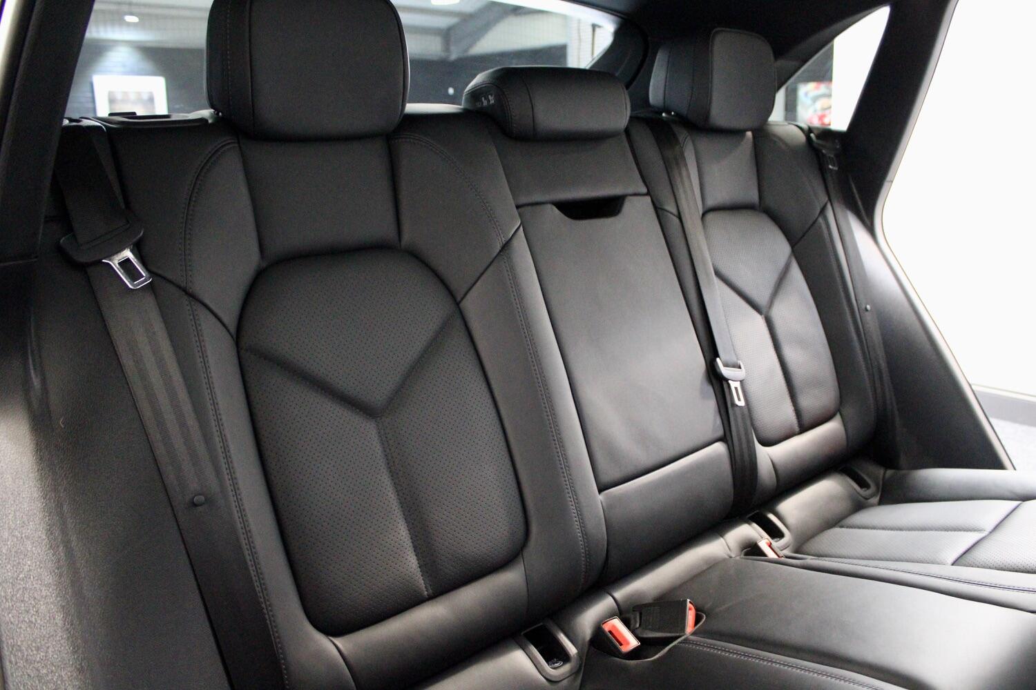 Used Porsche Macan 2022 for sale - 76762133: Photo 46