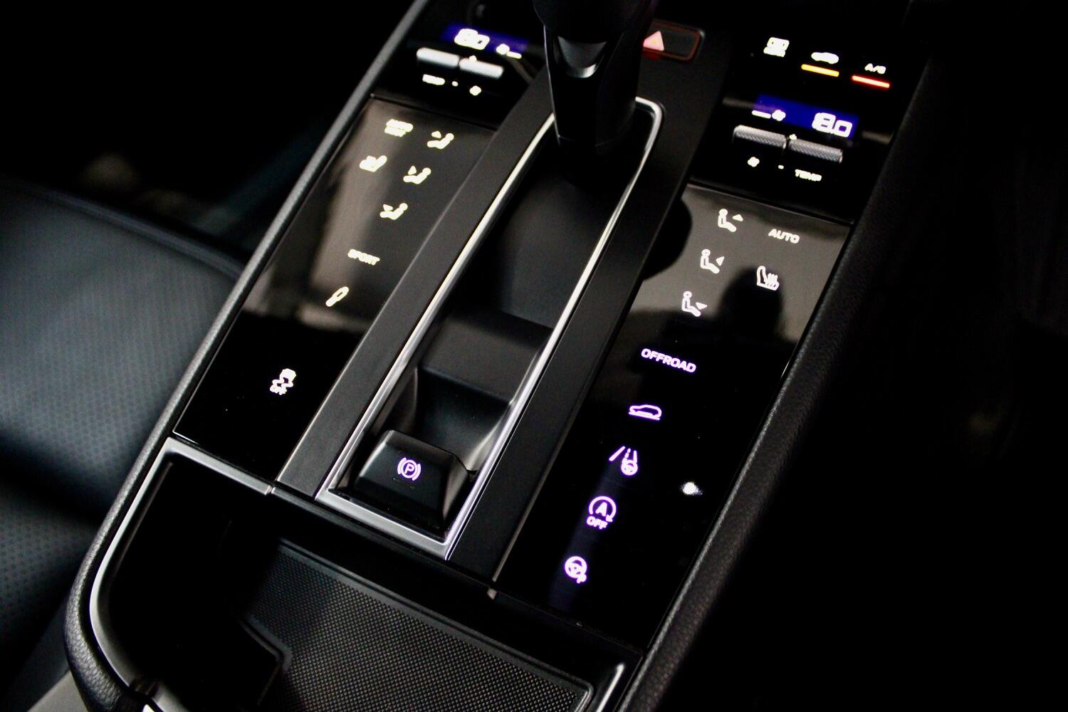 Used Porsche Macan 2022 for sale - 76762133: Photo 48