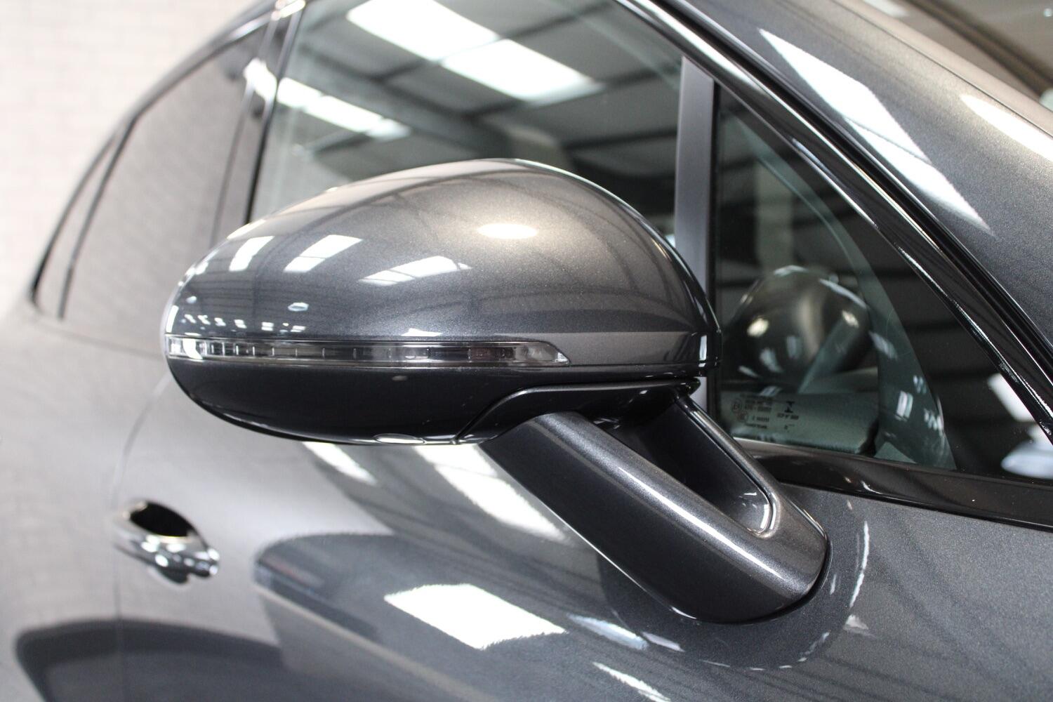 Used Porsche Macan 2022 for sale - 76762133: Photo 92