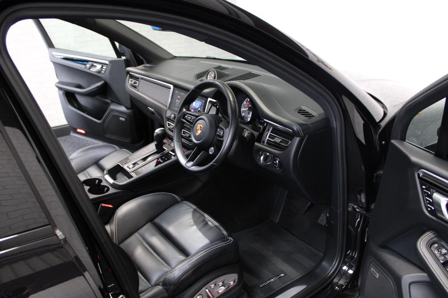 Used Porsche Macan 2022 for sale - 76762144: Photo 31