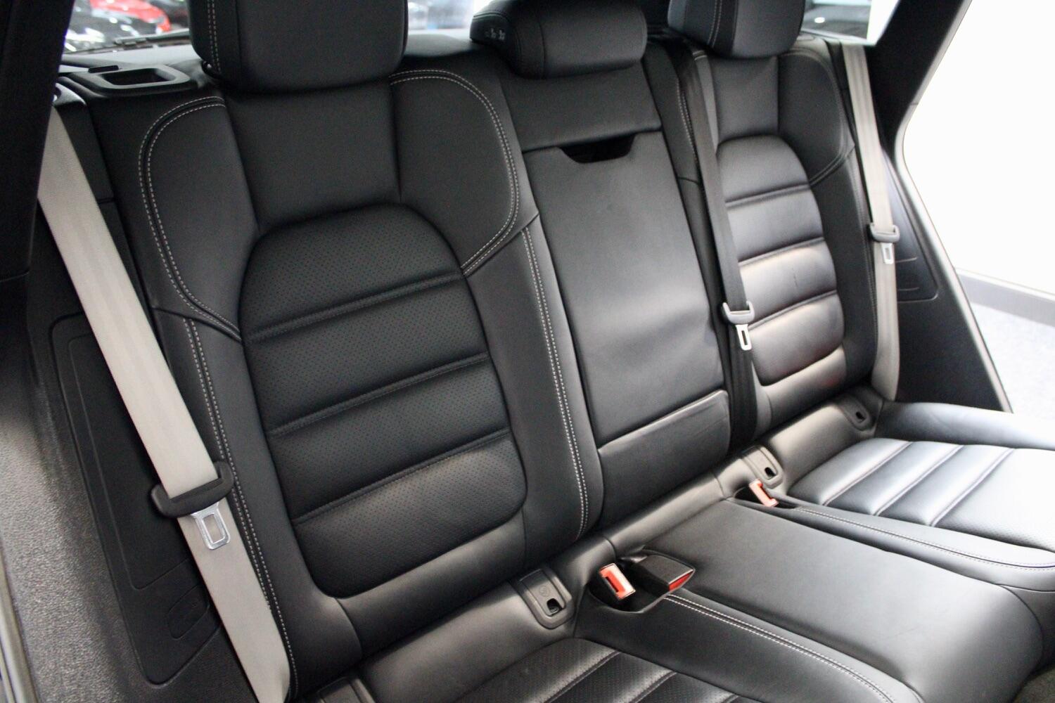 Used Porsche Macan 2022 for sale - 76762144: Photo 32