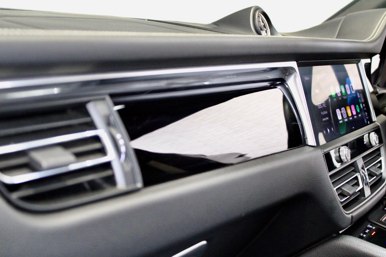 Used Porsche Macan 2022 for sale - 76762144: Photo 41