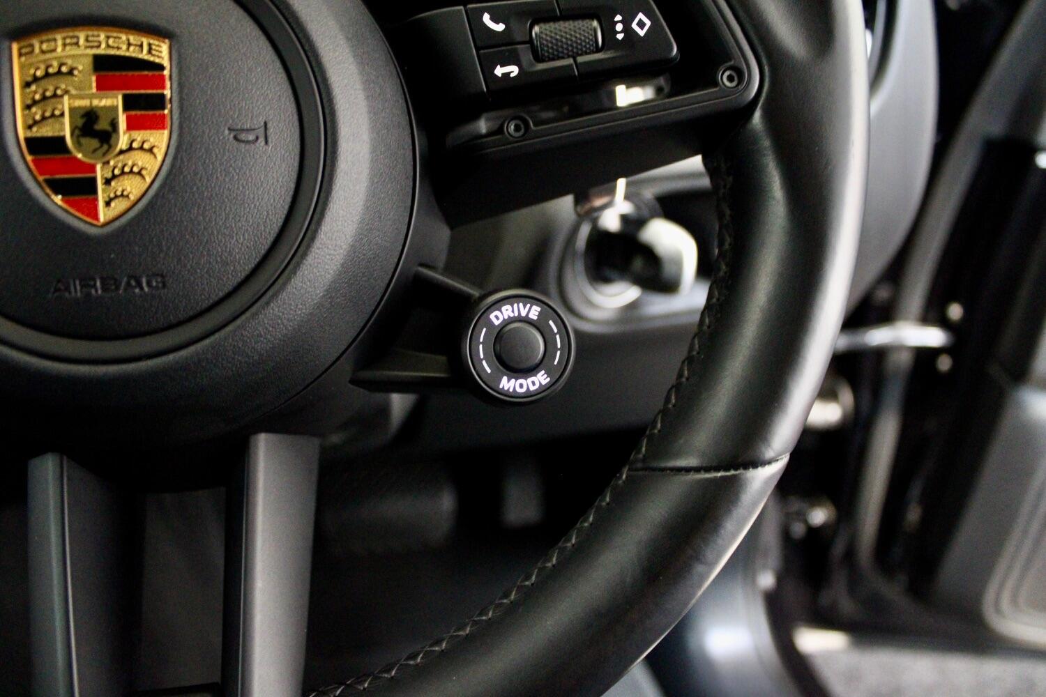 Used Porsche Macan 2022 for sale - 76762144: Photo 46