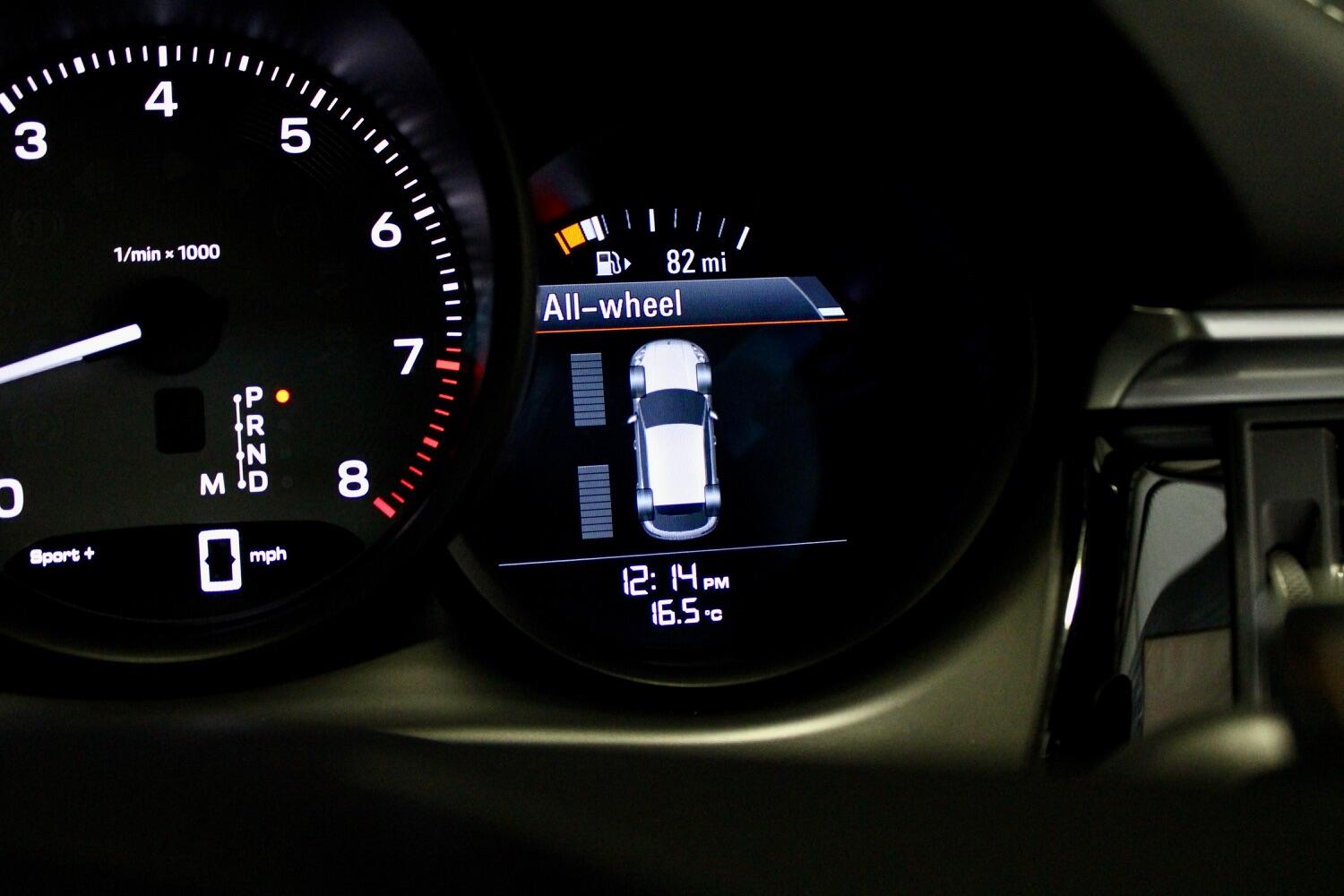 Used Porsche Macan 2022 for sale - 76762144: Photo 52