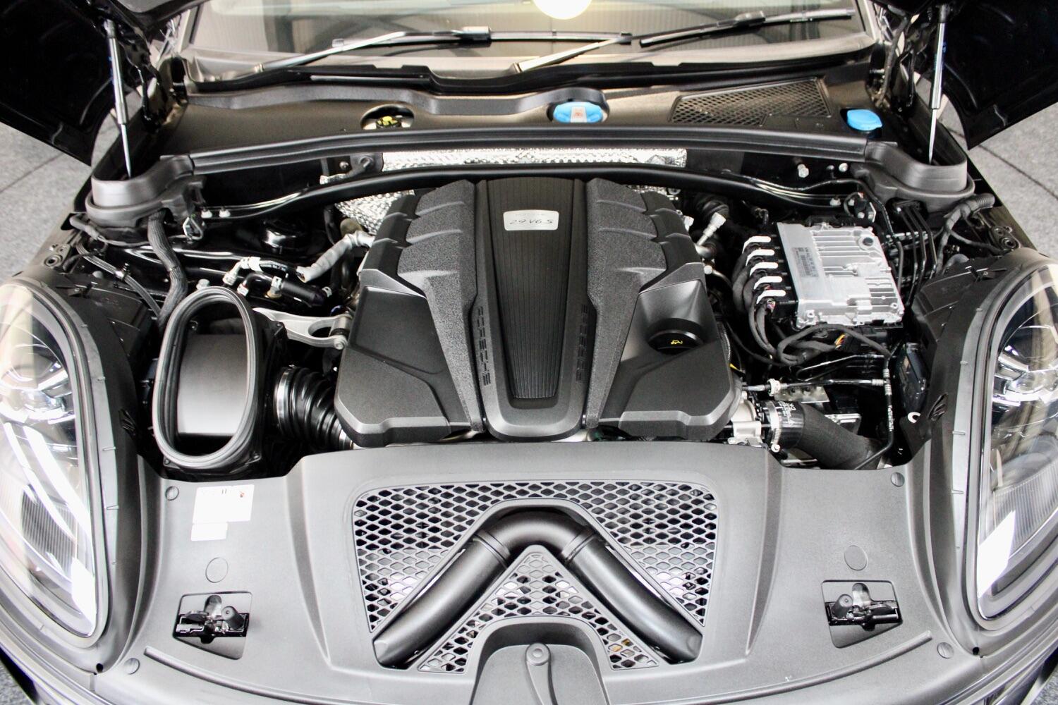 Used Porsche Macan 2022 for sale - 76762144: Photo 79