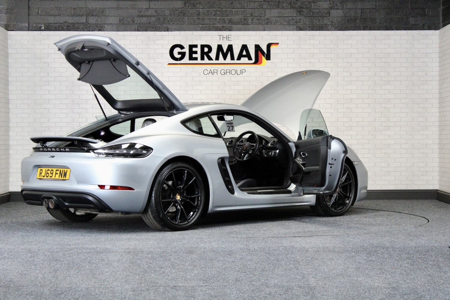 Used Porsche Other 2019 for sale - 76762150: Photo 18