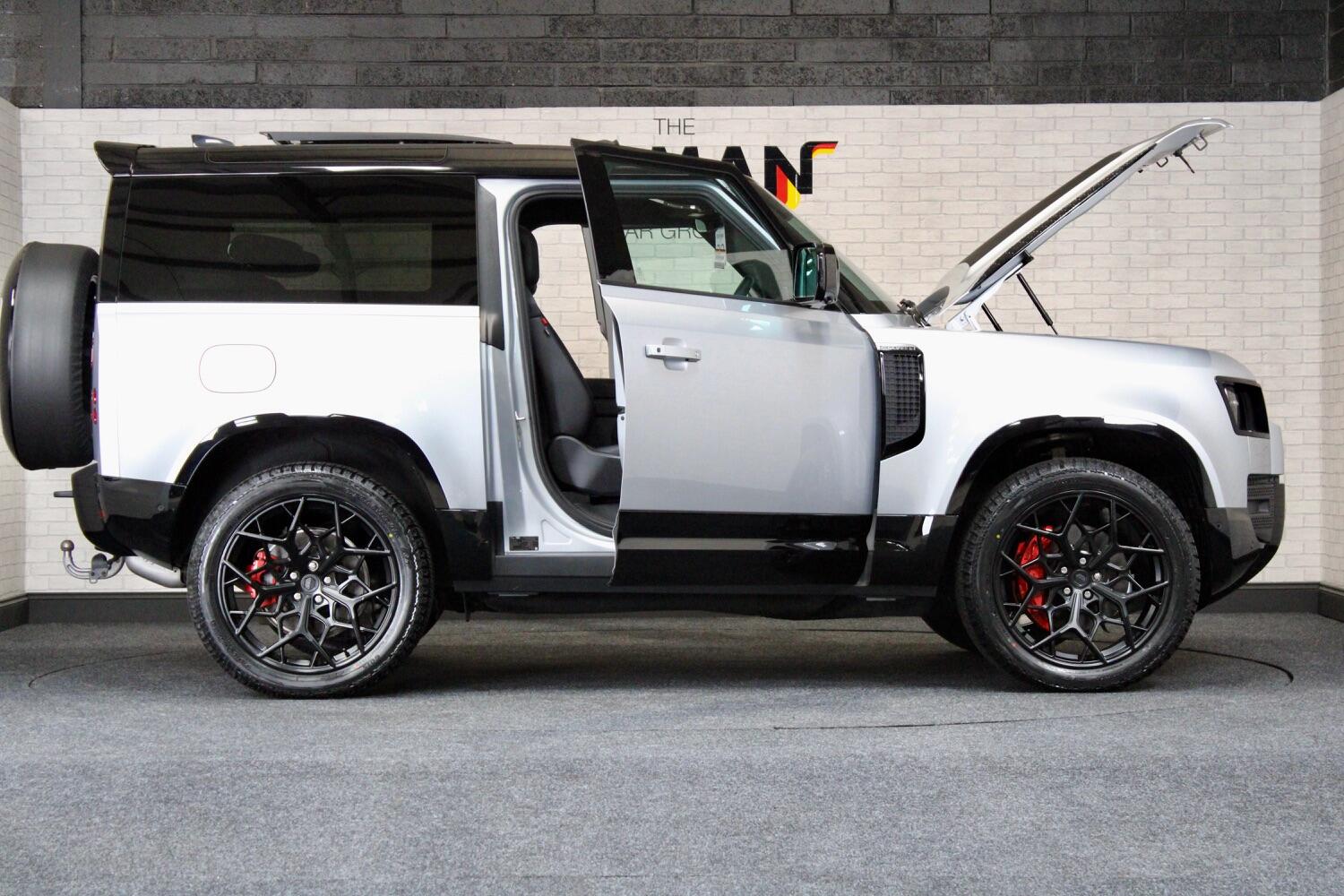 Used Land Rover Defender 2023 for sale - 77166163: Photo 32