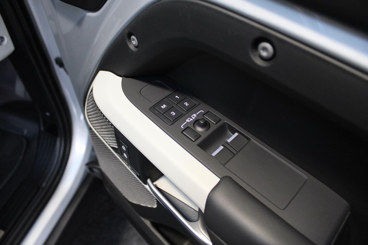 Used Land Rover Defender 2023 for sale - 77166163: Photo 41