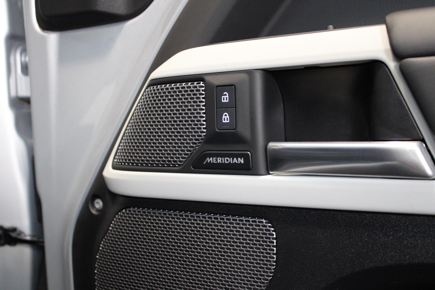 Used Land Rover Defender 2023 for sale - 77166163: Photo 43