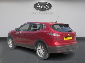 Used Nissan Qashqai 2017 for sale - 79302100: Photo