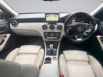 Used Mercedes-Benz A-Class 2015 for sale - 79311404: Photo