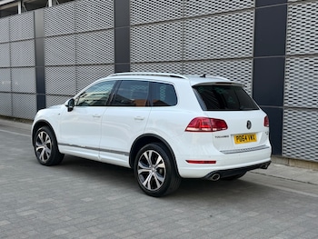 Used Volkswagen Touareg 2014 for sale - 79503587: Photo