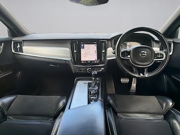 Used Volvo V90 2018 for sale - 79060233: Photo