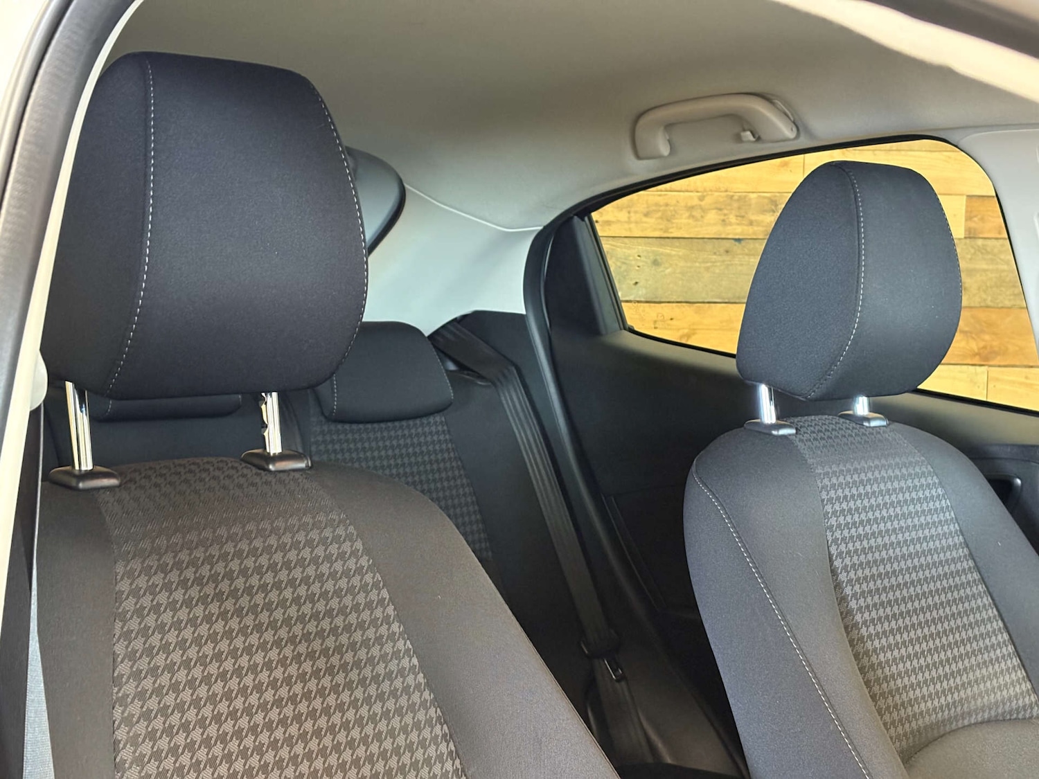 Used Mazda Mazda2 2018 for sale - 76819802: Photo 12