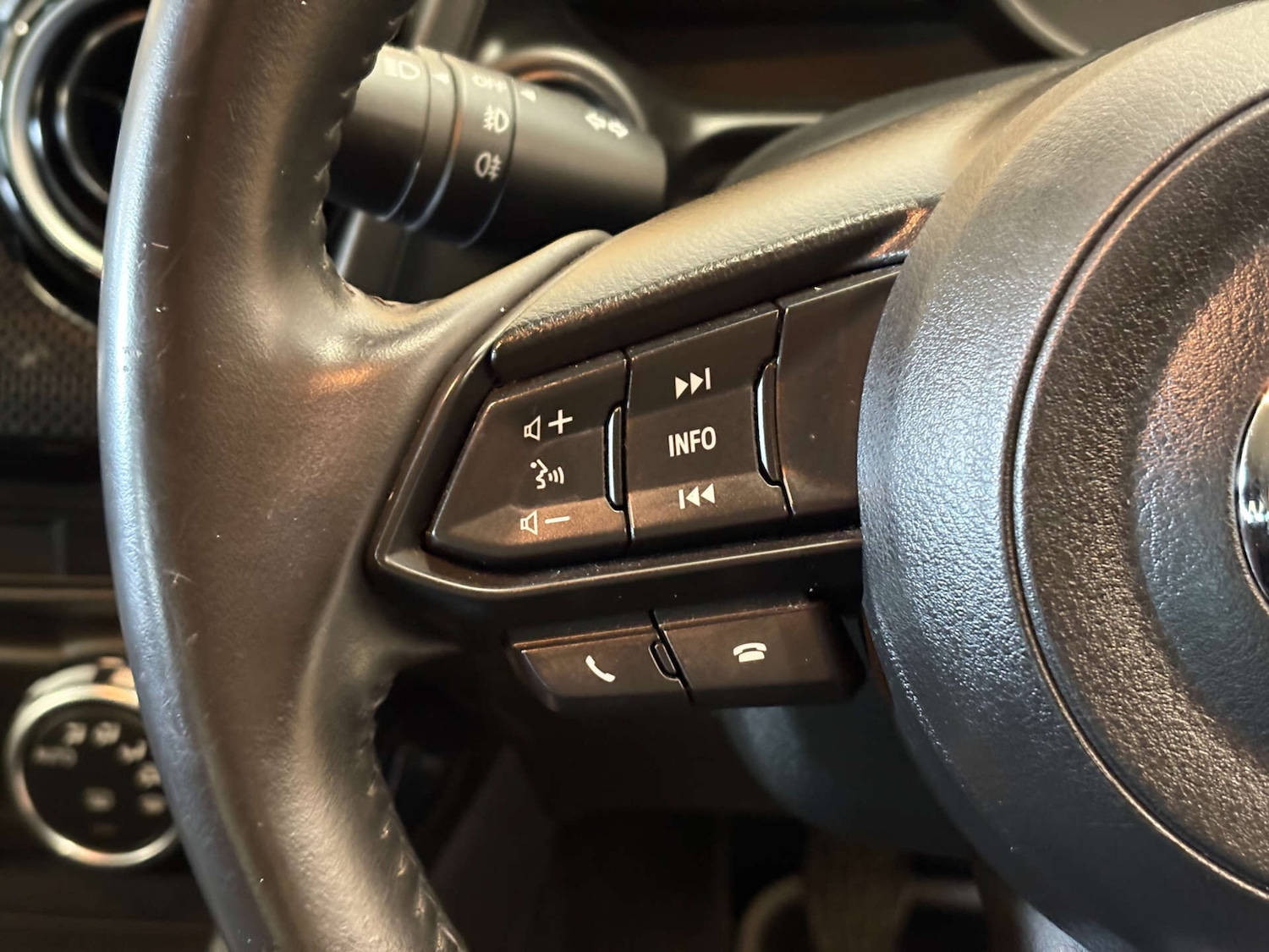 Used Mazda Mazda2 2018 for sale - 76819802: Photo 19