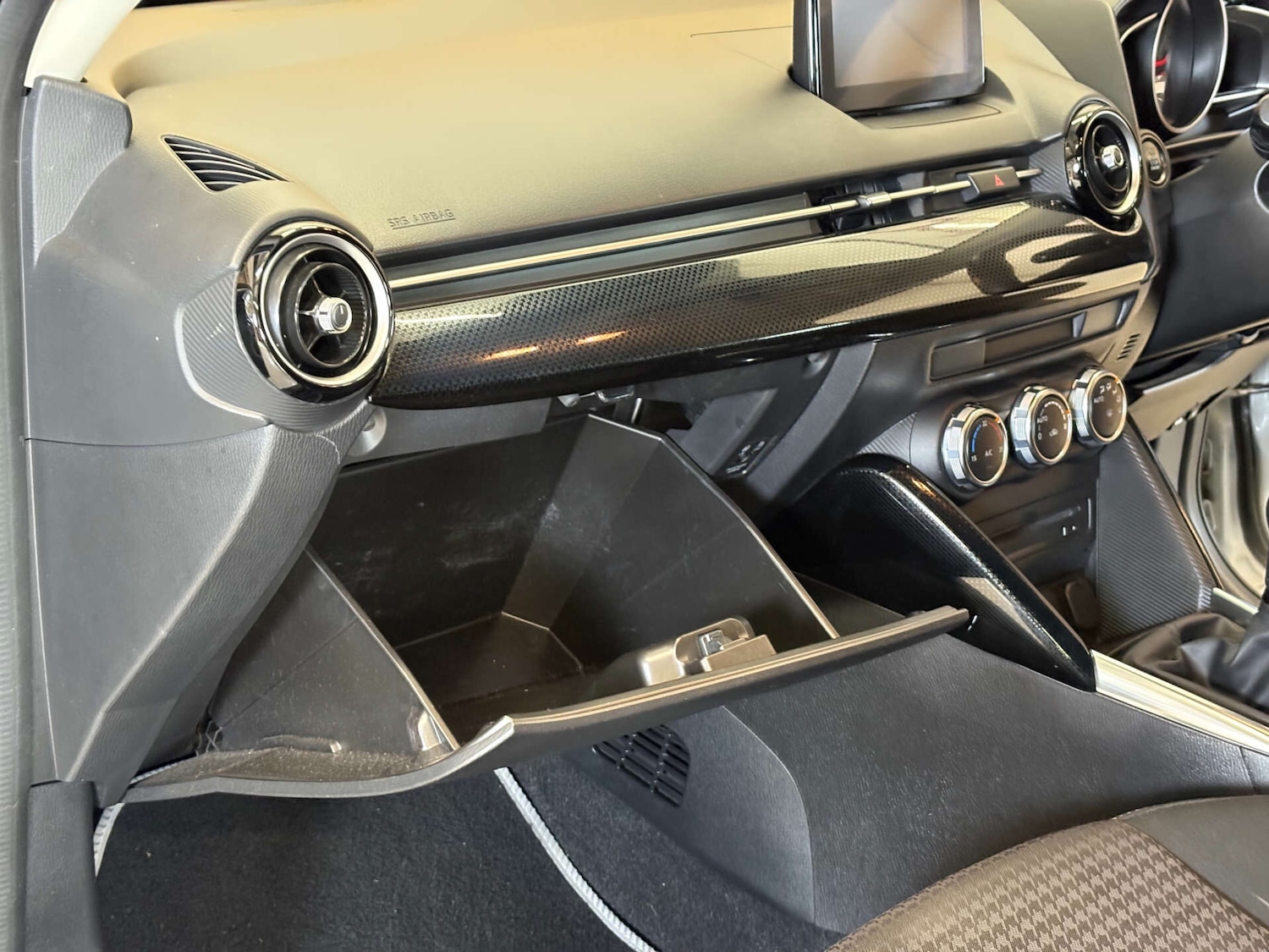 Used Mazda Mazda2 2018 for sale - 76819802: Photo 23