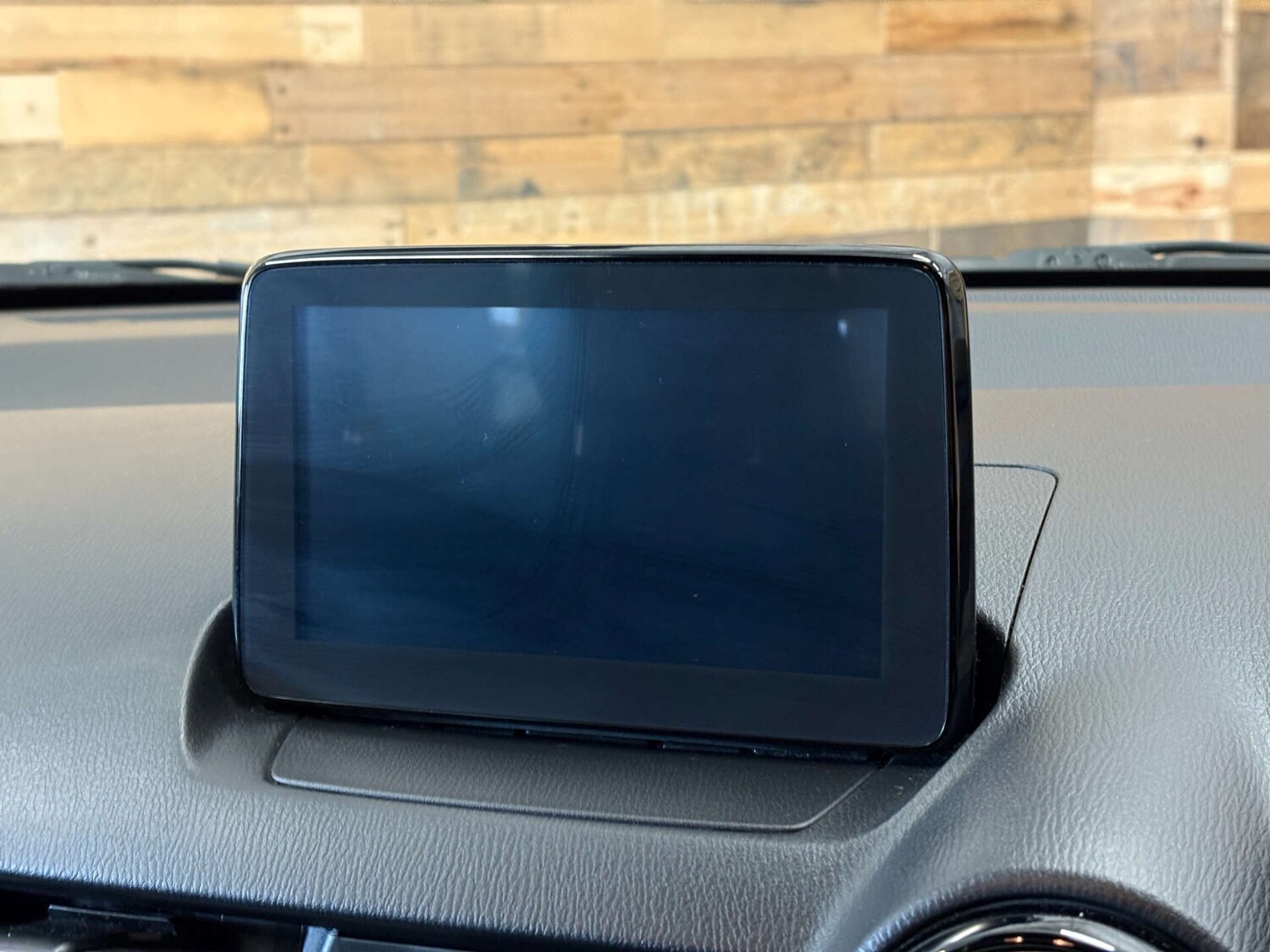 Used Mazda Mazda2 2018 for sale - 76819802: Photo 29