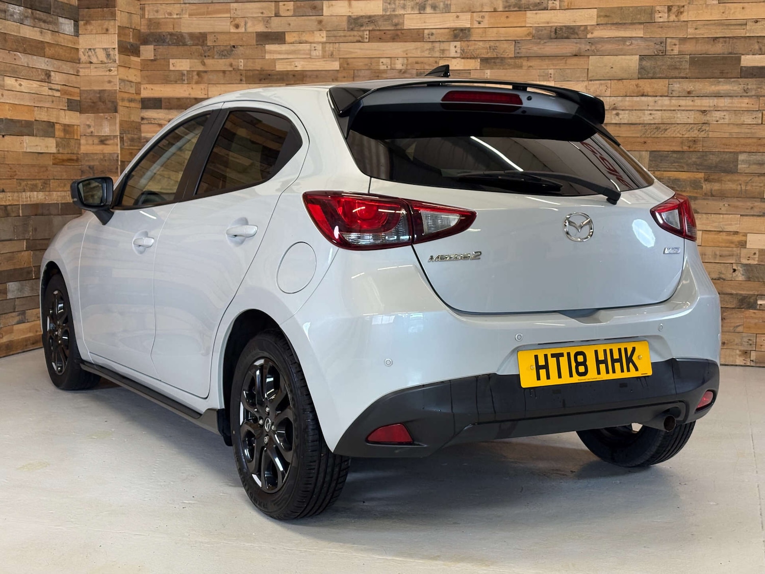 Used Mazda Mazda2 2018 for sale - 76819802: Photo 4