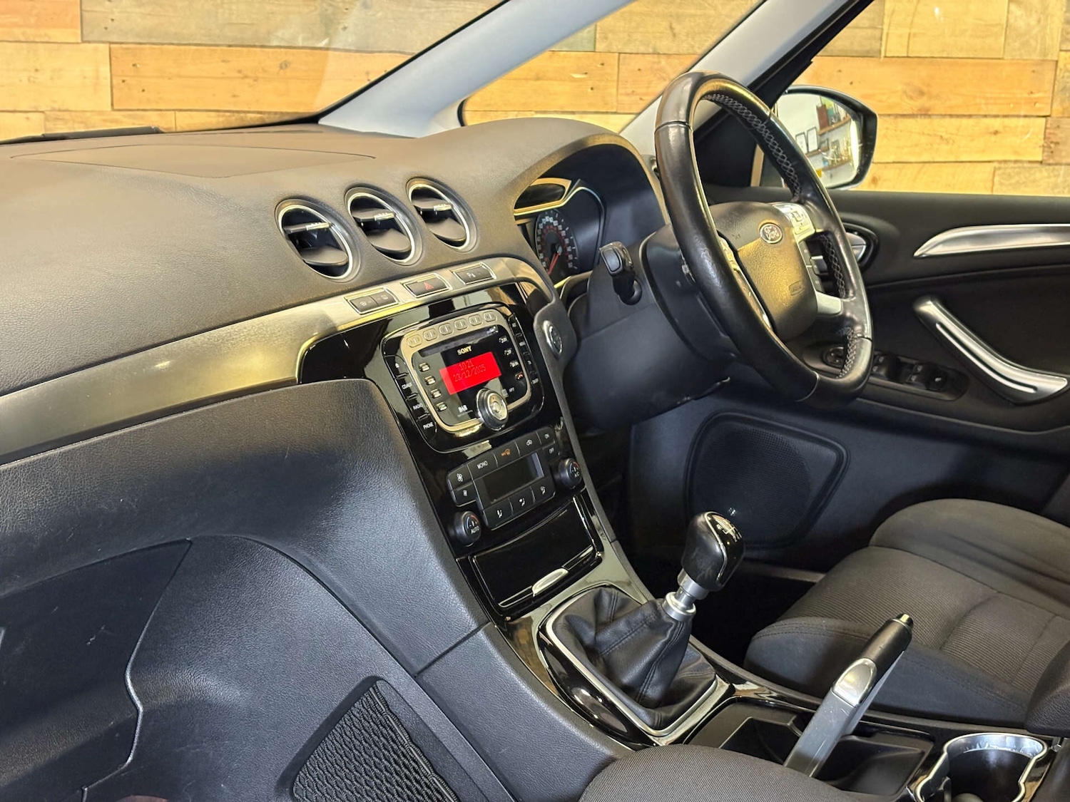 Used Ford S-Max 2013 for sale - 77034482: Photo 17