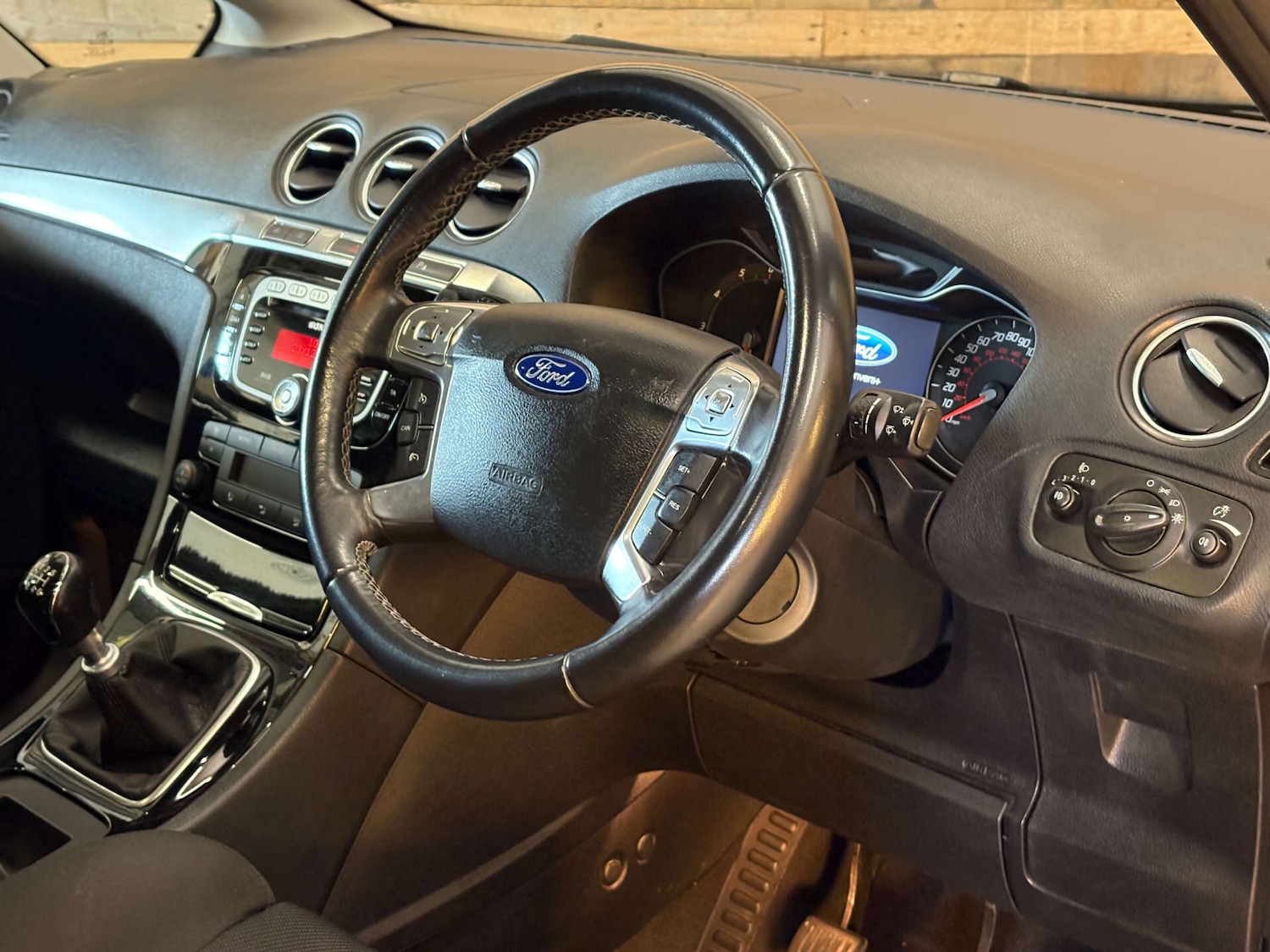 Used Ford S-Max 2013 for sale - 77034482: Photo 7