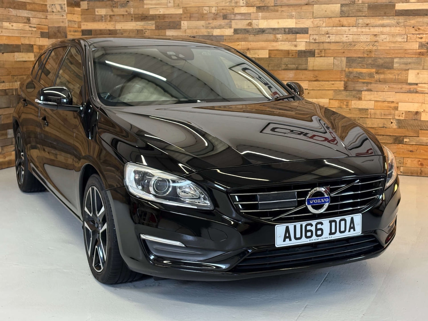 Used Volvo V60 2025 for sale - 76495483: Photo 21