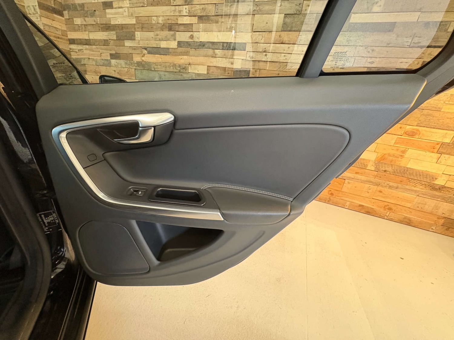 Used Volvo V60 2025 for sale - 76495483: Photo 43