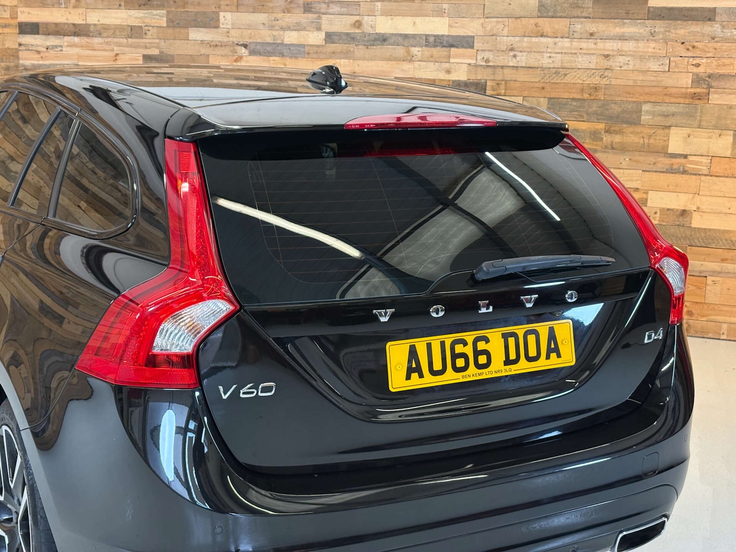 Used Volvo V60 2025 for sale - 76495483: Photo 62