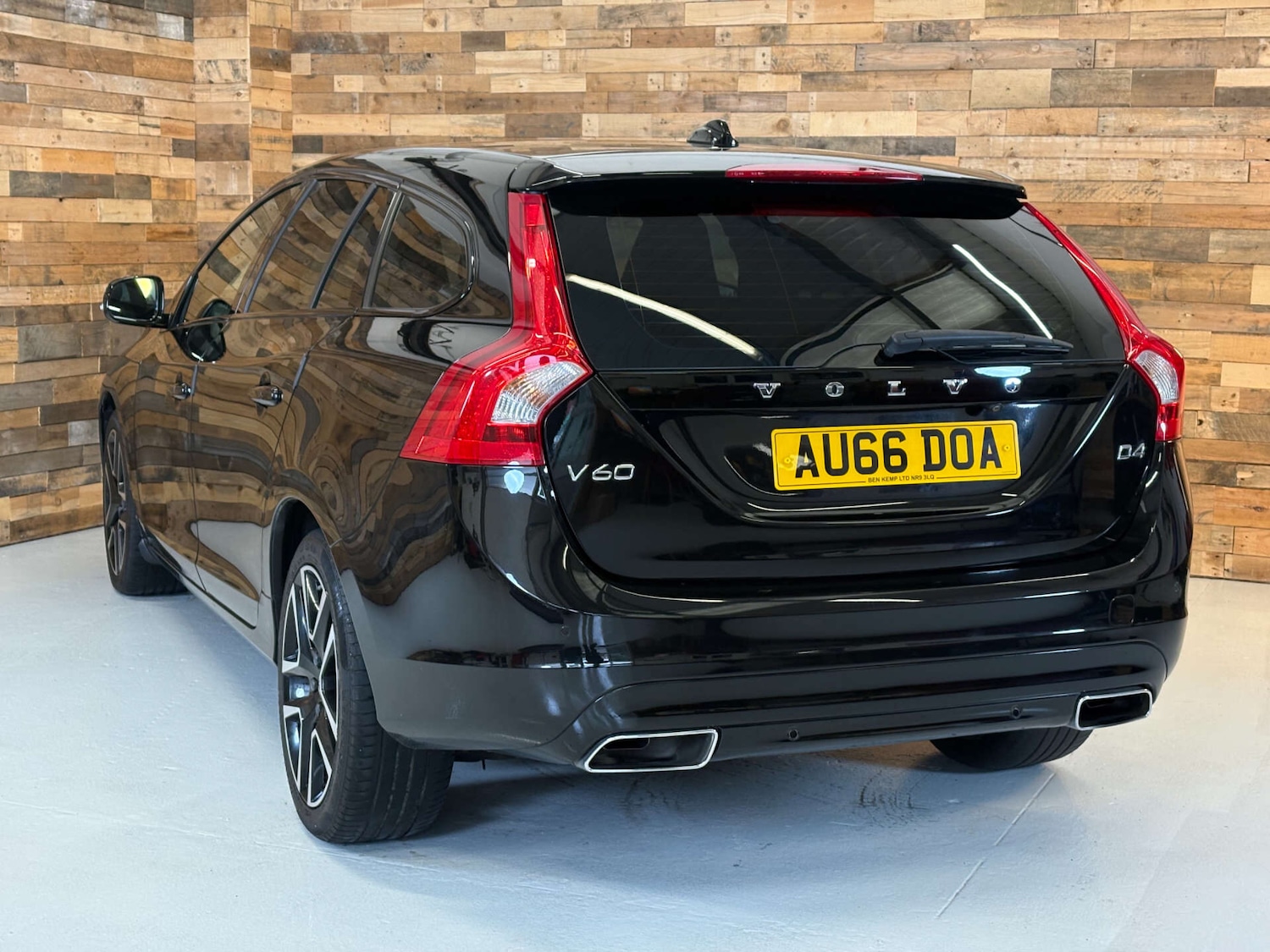 Used Volvo V60 2025 for sale - 76495483: Photo 69