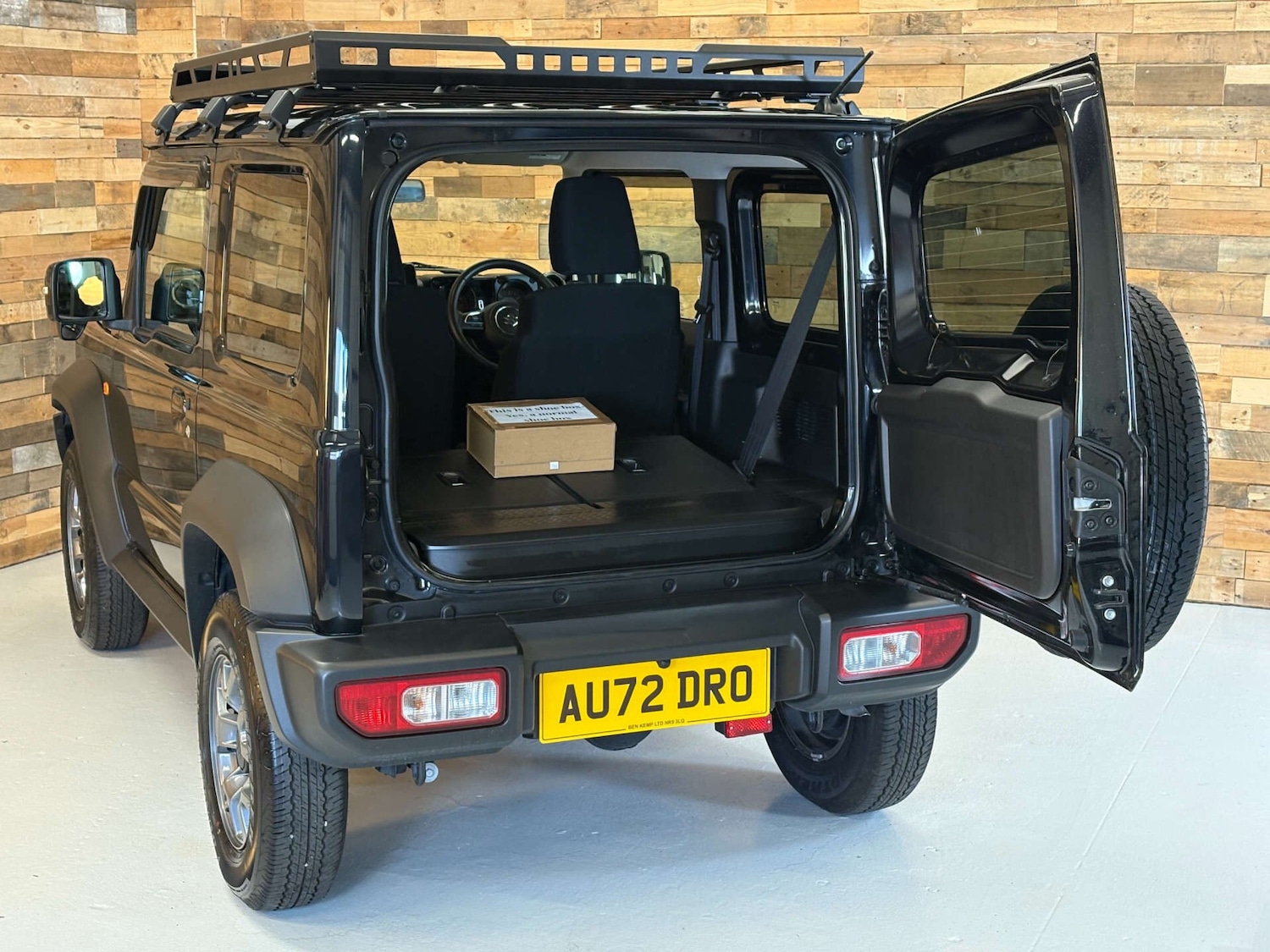 Used Suzuki Jimny 2025 for sale - 76391323: Photo 68