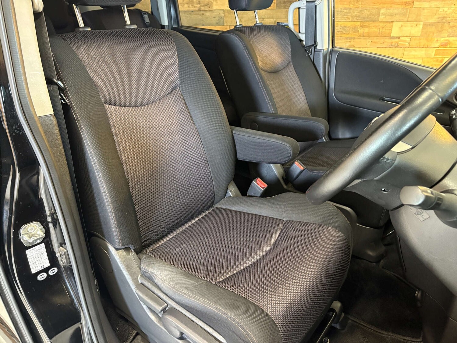 Used Nissan Serena 2024 for sale - 77022974: Photo 12