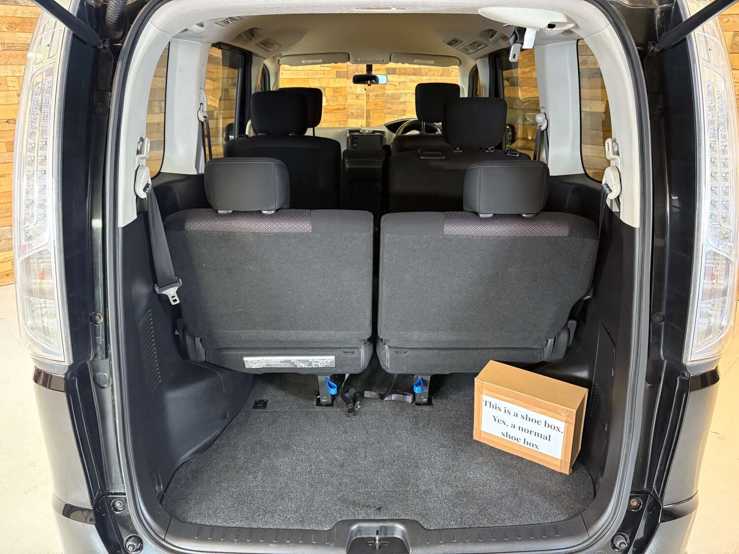 Used Nissan Serena 2024 for sale - 77022974: Photo 16