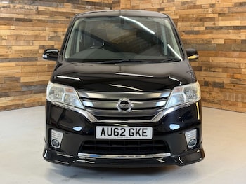 Used Nissan Serena 2013 for sale - 77022974: Photo