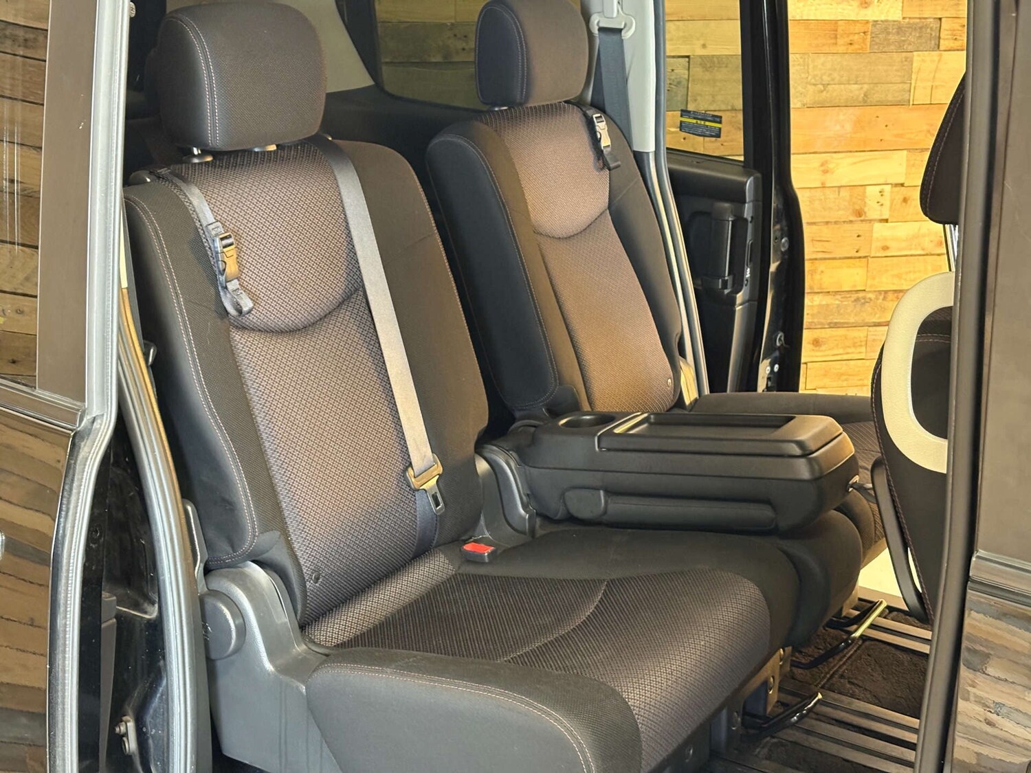 Used Nissan Serena 2024 for sale - 77022974: Photo 31