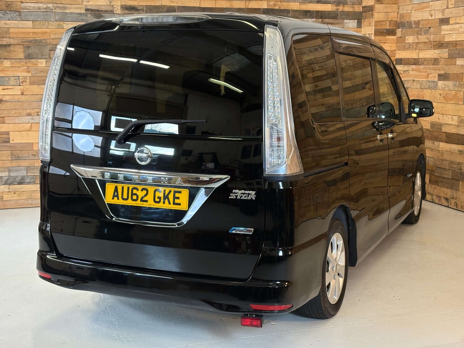 Used Nissan Serena 2024 for sale - 77022974: Photo 6