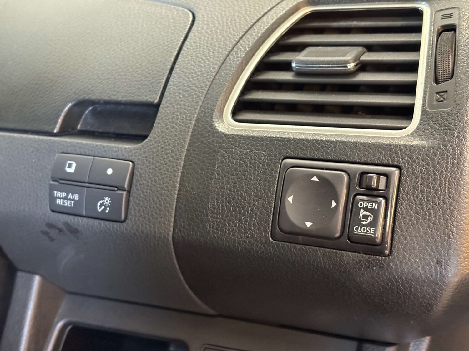 Used Nissan Serena 2024 for sale - 77022974: Photo 69