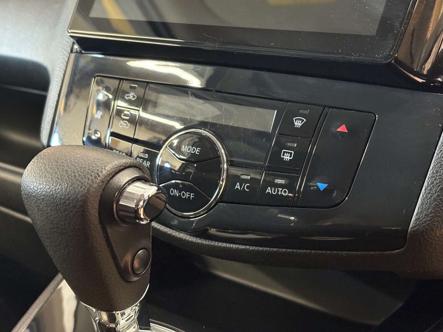 Used Nissan Serena 2024 for sale - 77022974: Photo 71