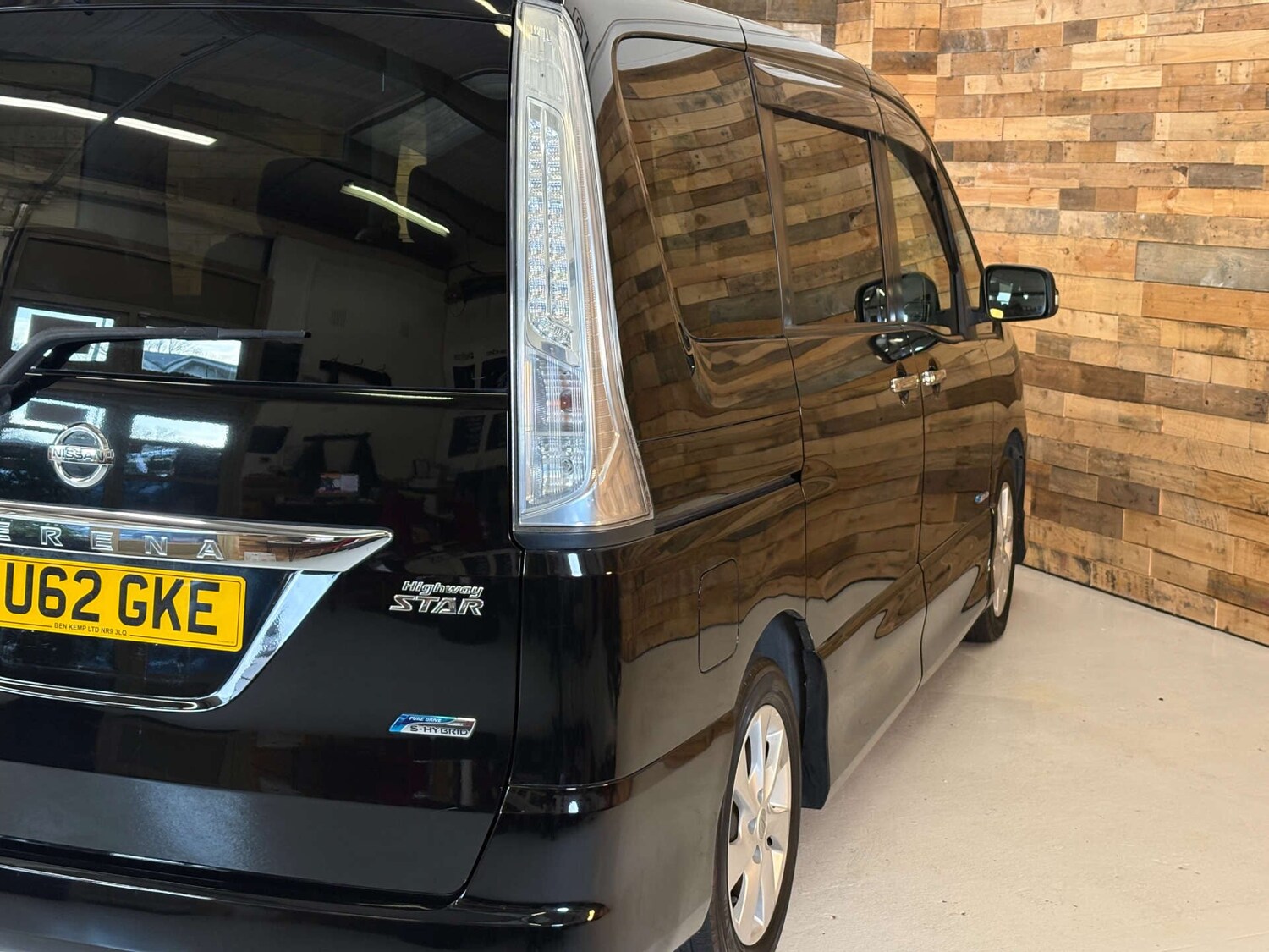 Used Nissan Serena 2024 for sale - 77022974: Photo 87