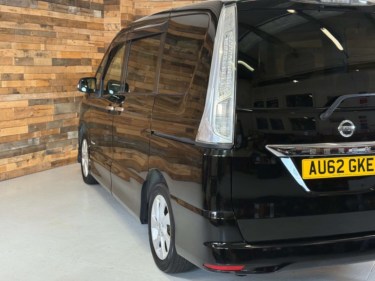 Used Nissan Serena 2024 for sale - 77022974: Photo 88