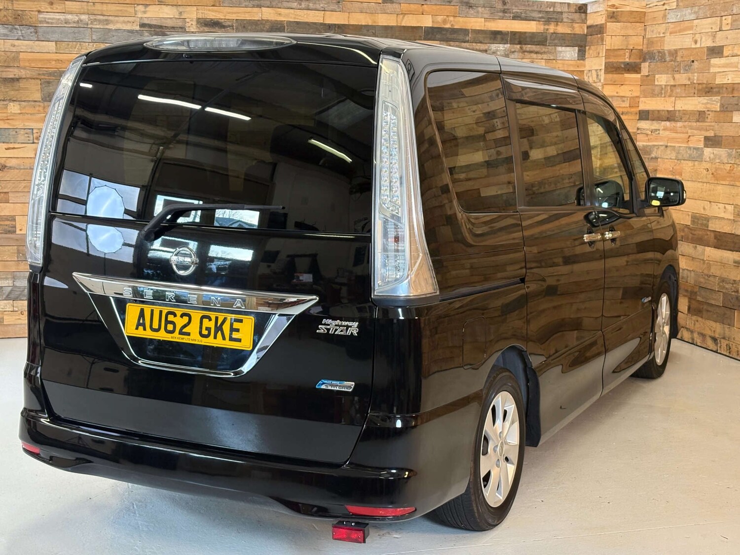 Used Nissan Serena 2024 for sale - 77022974: Photo 89