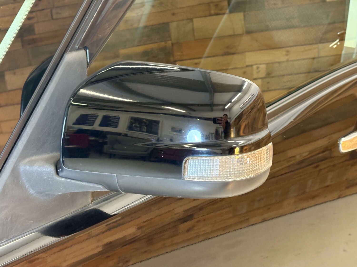 Used Nissan Serena 2024 for sale - 77022974: Photo 96