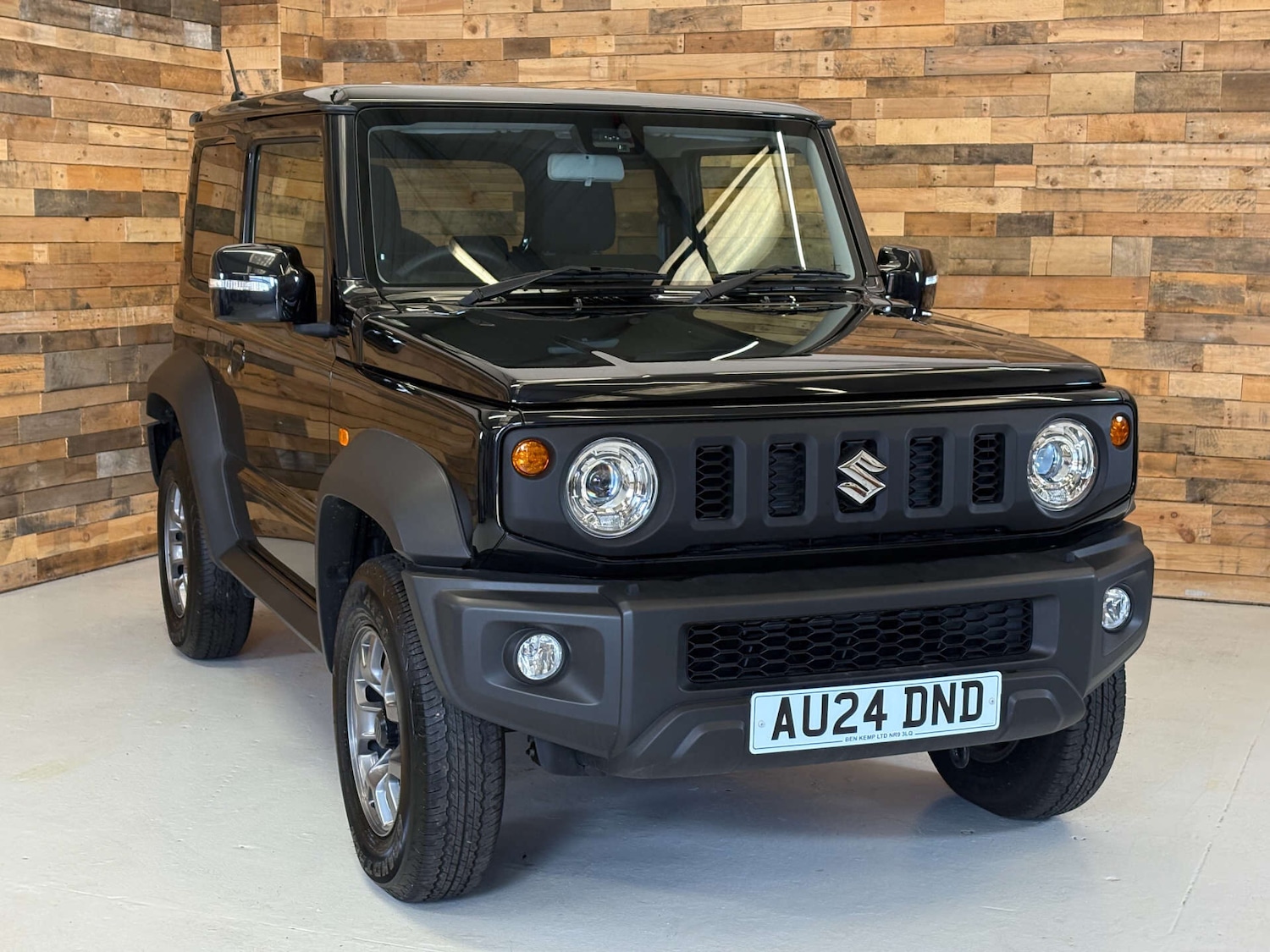 Used Suzuki Jimny 2025 for sale - 76934352: Photo 1