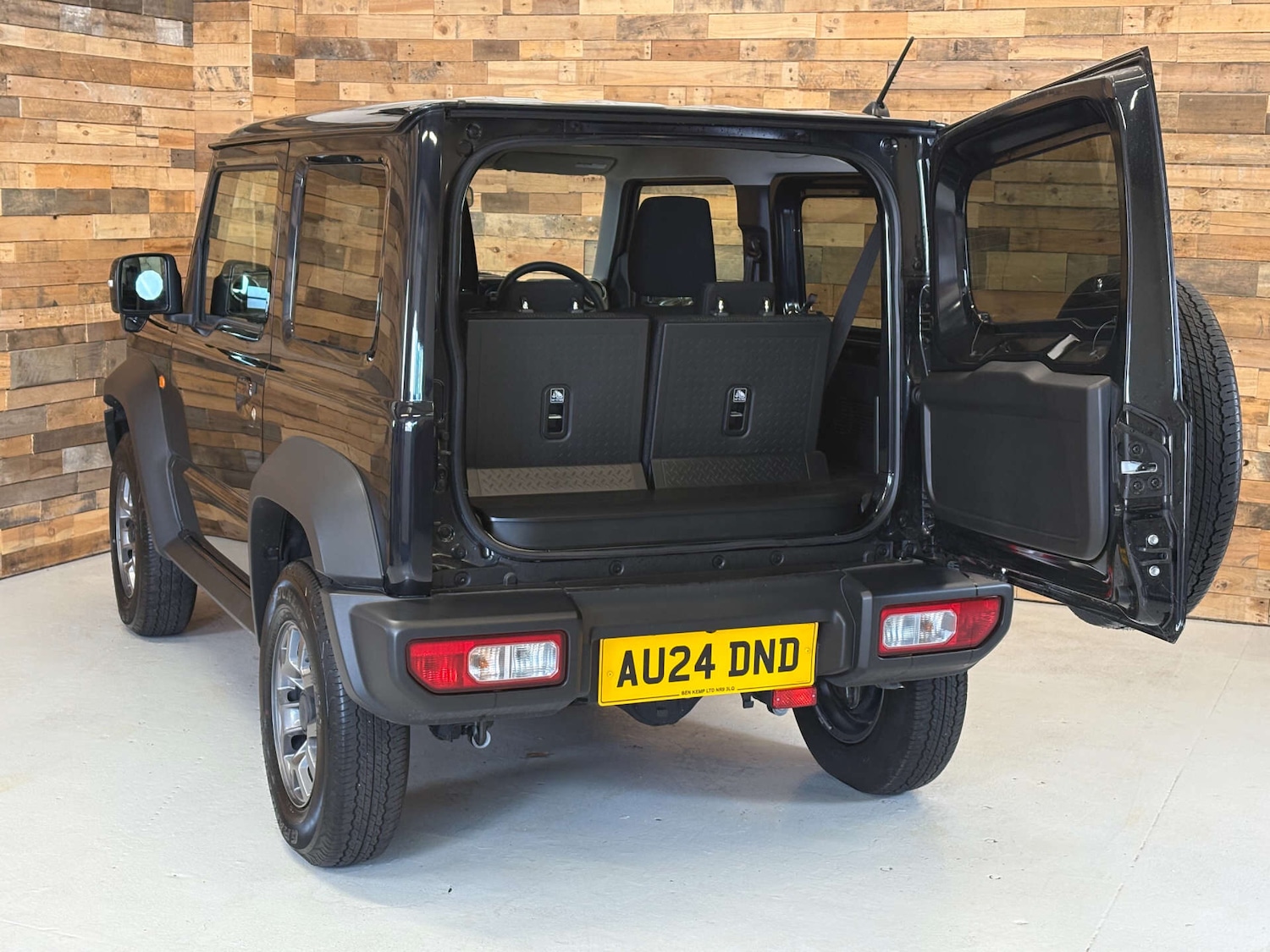 Used Suzuki Jimny 2025 for sale - 76934352: Photo 73