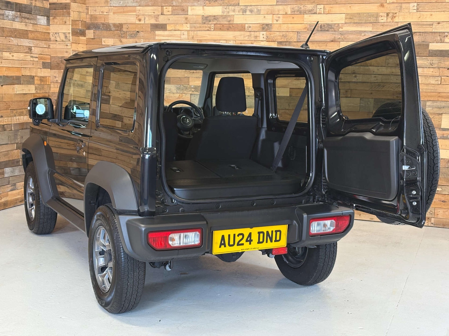 Used Suzuki Jimny 2025 for sale - 76934352: Photo 74