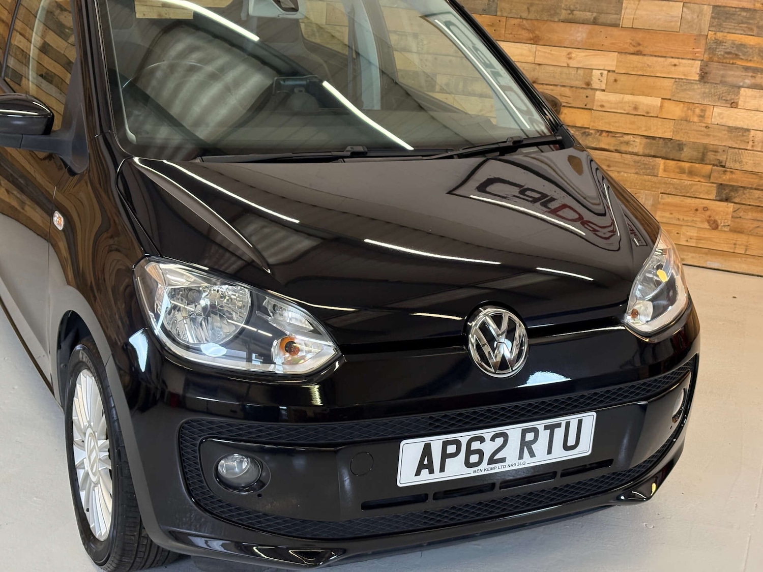 Used Volkswagen up! 2025 for sale - 76453698: Photo 12