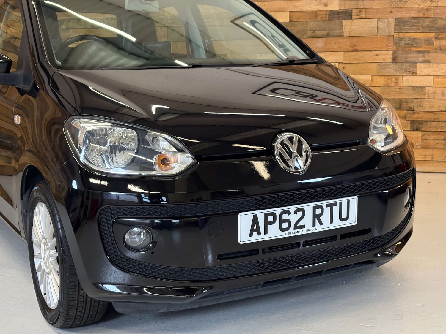 Used Volkswagen up! 2025 for sale - 76453698: Photo 13