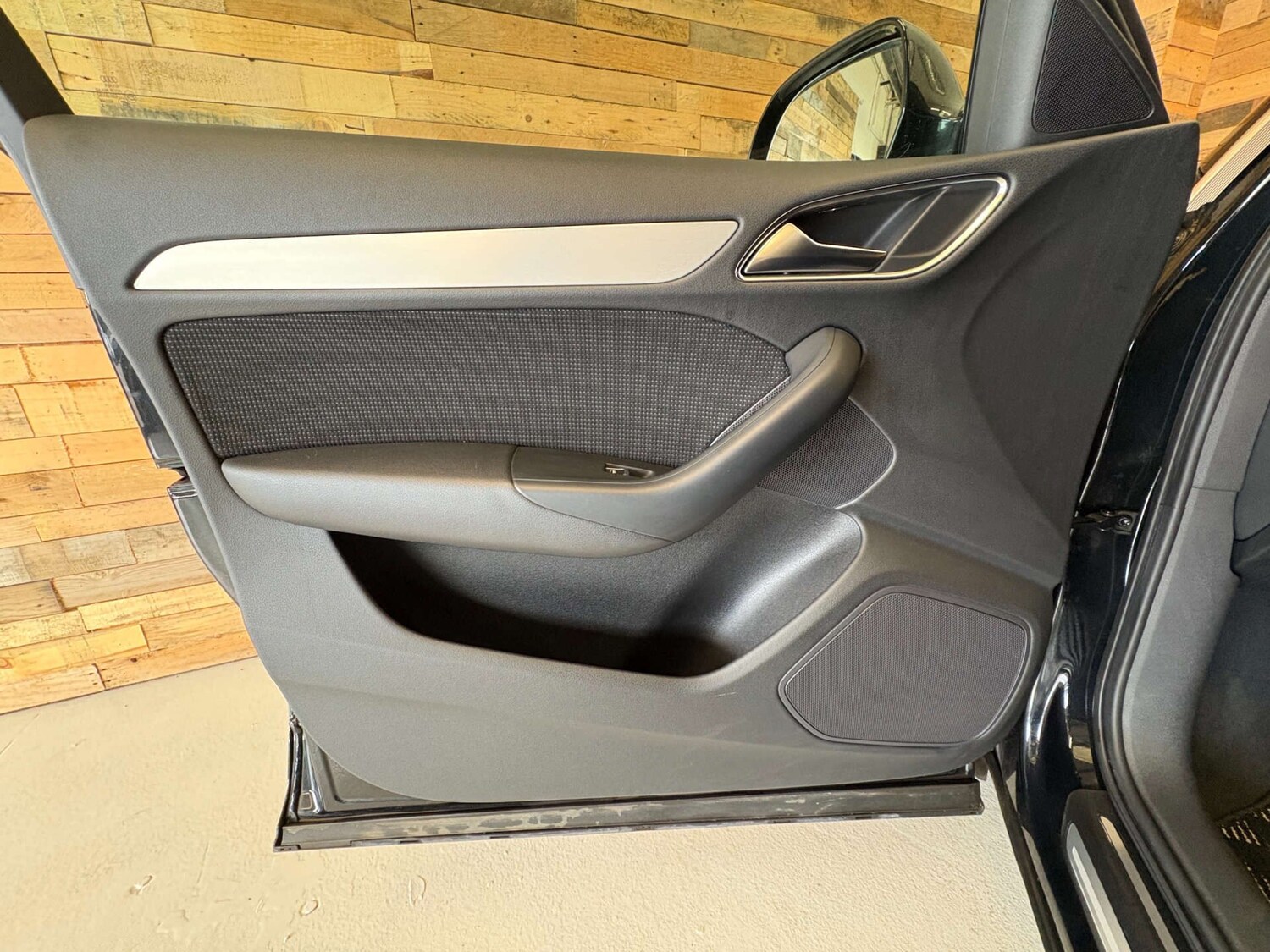 Used Audi Q3 2025 for sale - 76476869: Photo 60